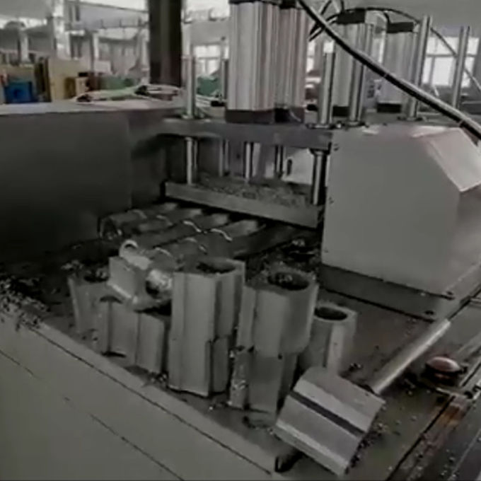 single head saw automatic aluminium cutting center profile machining center for window 0
