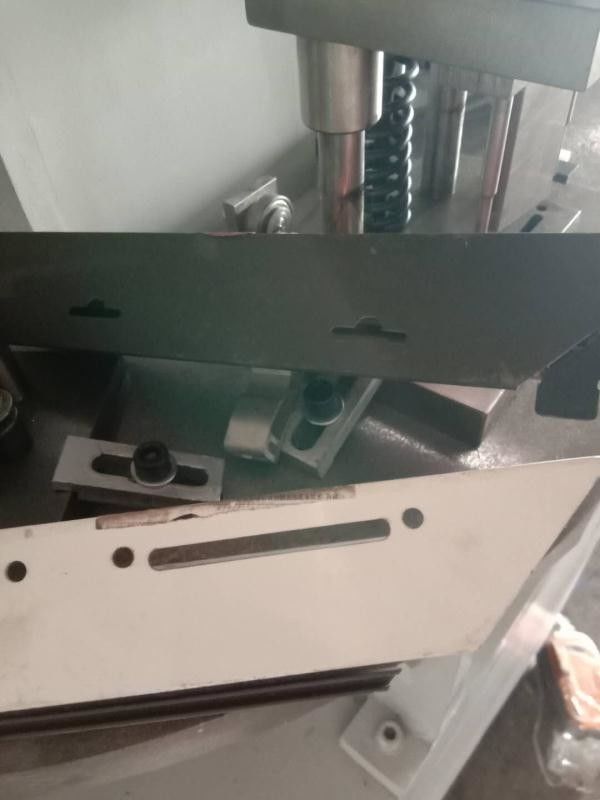 ALUMINIUM PROFILE PUNCHING MACHINE PLASTIC WINDOW MACHINE PVC MACHINE ALUMINUM WINDOW PUNCHING MACHINE 0