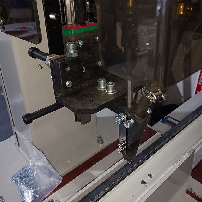 ALUMINUM DOORS WITH INTEGRATED HANDLES METAL CNC MACHINING ALUMINIUM HAND HYDRAULIC PRESS PVC FRAME SCREW MACHINERY FOR 0