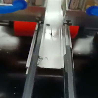 Aluminum Pvc Thermal Break Assembly Machine 30 M/Min 0.75 Kw X 2